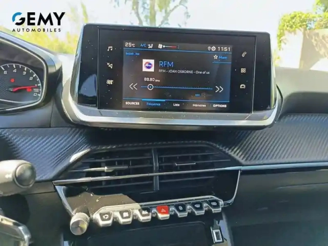 Peugeot 208 puretech 75 s&amp;s bvm5 — photo 15
