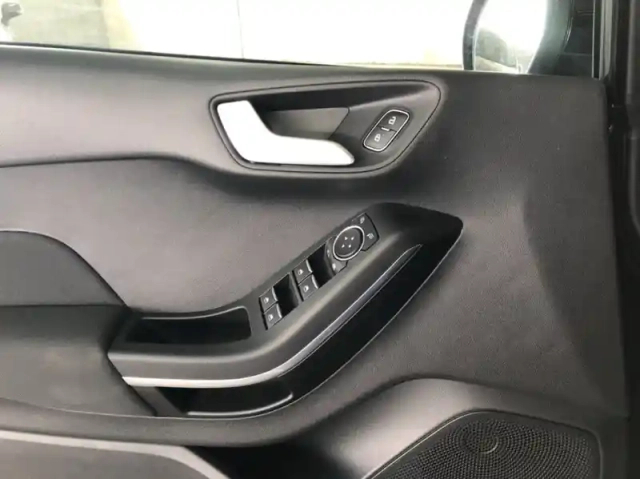 Ford Fiesta active 1.0 ecoboost 95ch — photo 6