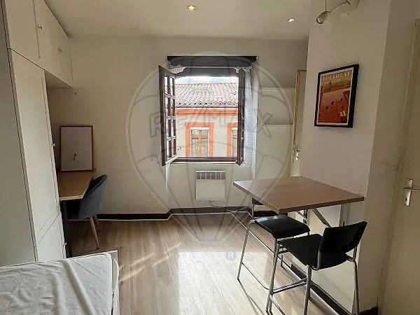 Studio 1 pièce 17 m²