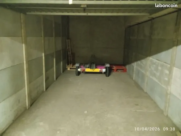 Location box, garage près gare de Melun