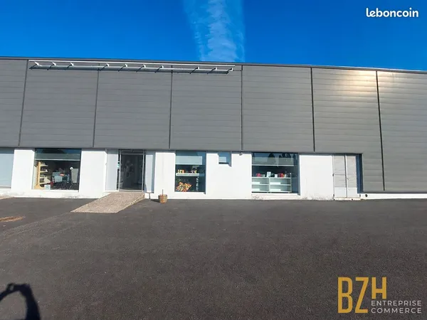 Local 2200 m² LANGUIDIC