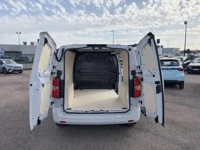 Opel Vivaro fg m 2.2 diesel 180ch sportive automatique — photo 7