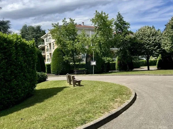 Parking 14 m²