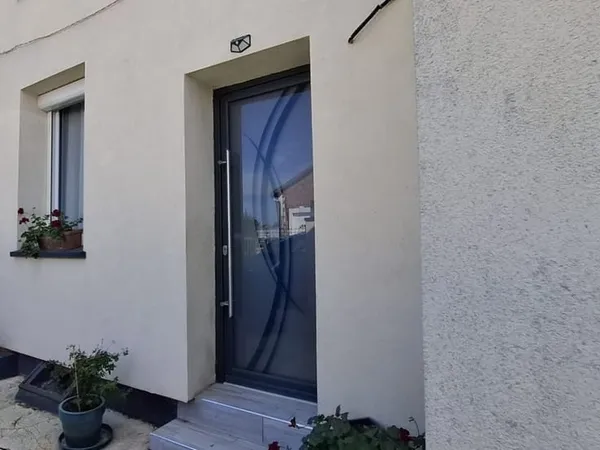 Maison à vendre 6 Pièces avec Jardin à proximité de Saint Quentin