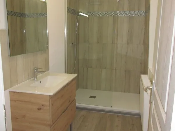 Maison semi-individuelle 2 Ch - Jardin