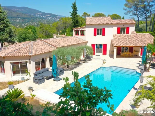 Villa de 367 m2 dans les alpes maritimes