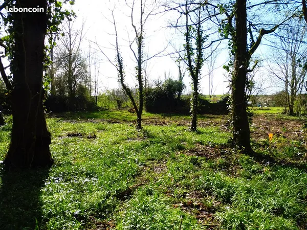 Terrain 1815 m² QUERENAING