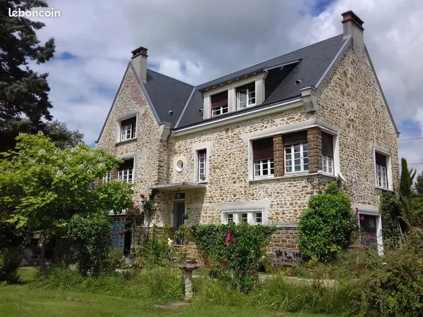 Maison 15 pièces 263 m²