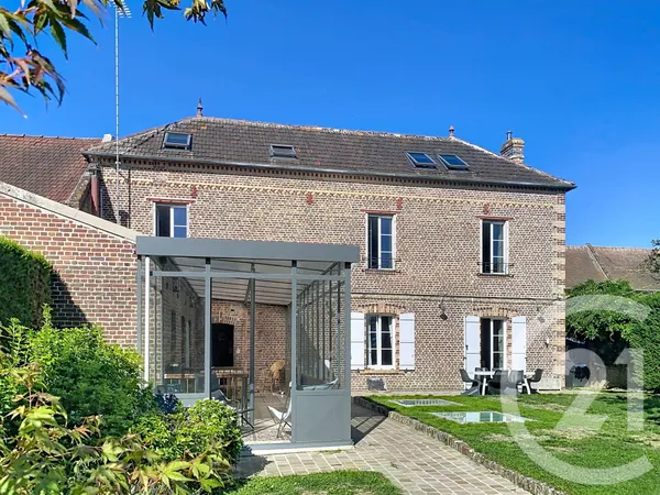 Maison 8 pièces 170 m²