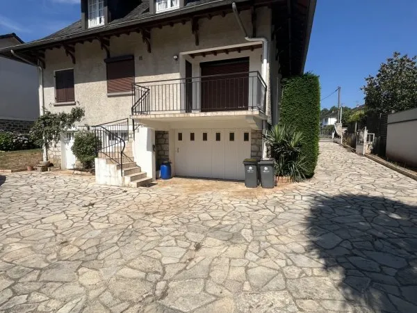 Maison Objat - 143 m2 - 6 pièces