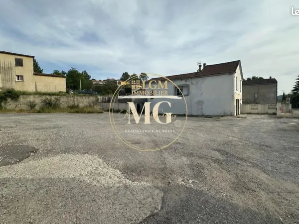 Maison 9 pièces 209 m²