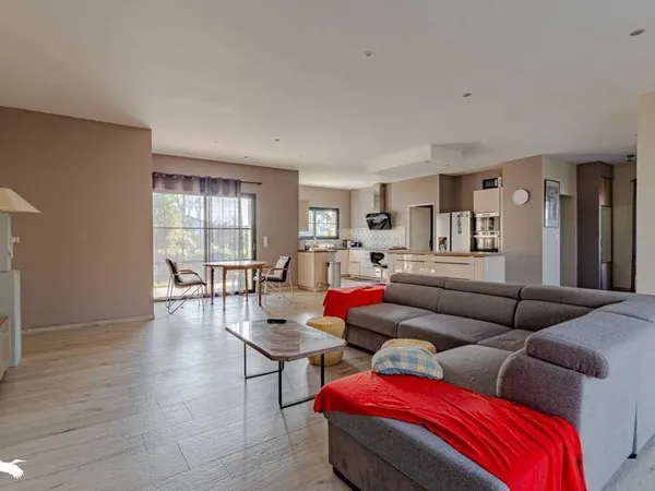 Maison 4 pièces 133 m²