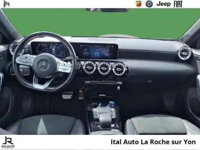 Mercedes Classe A berline 200 163ch amg line 7g-dct — photo 8