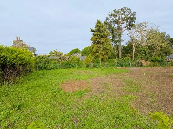 Terrain proche plage