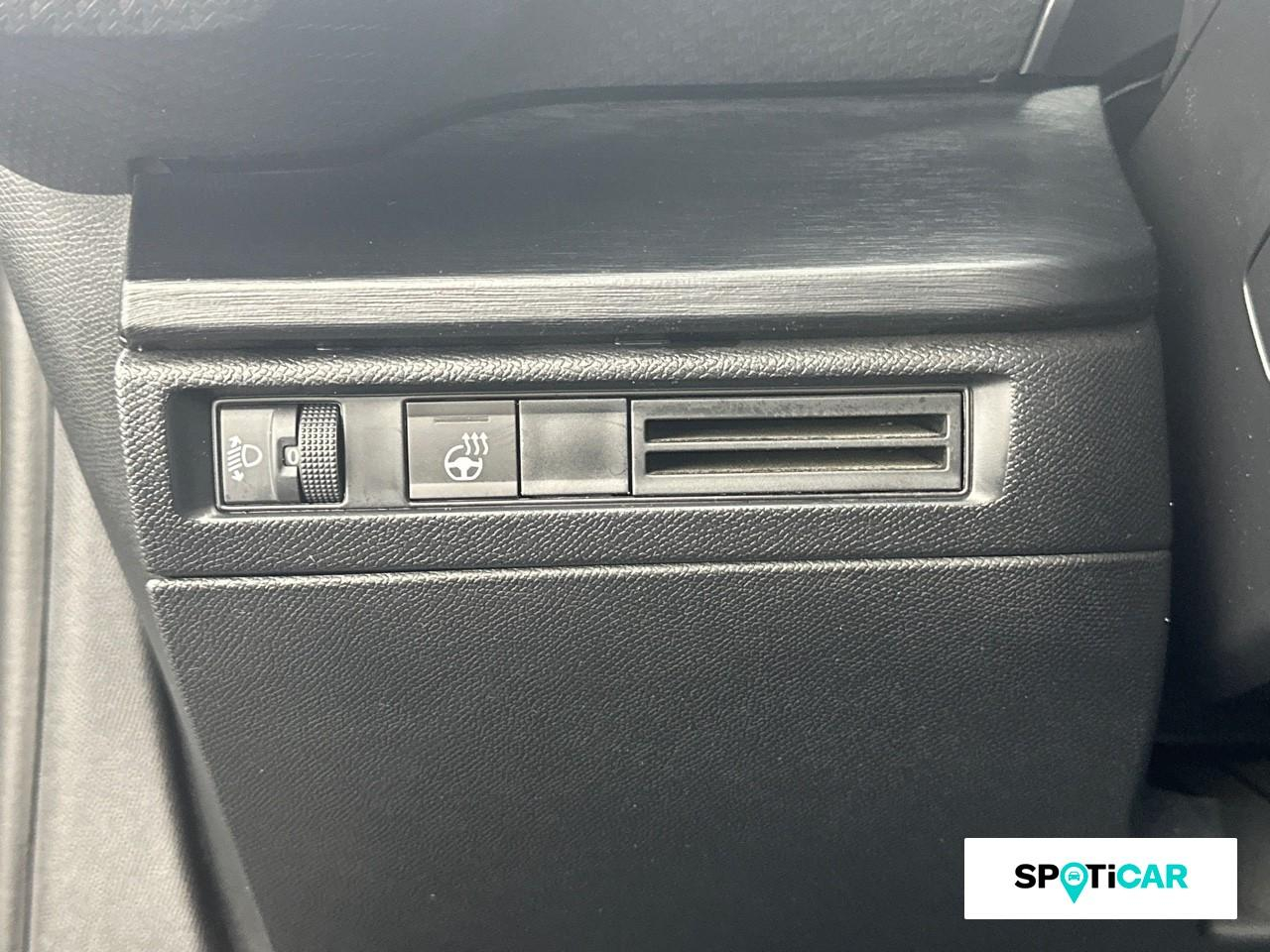 Citroën C5 X puretech 130ch s&s shine eat8 — photo 18