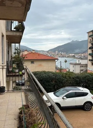VENDS APPARTEMENT T3 QUARTIER St JOSEPH