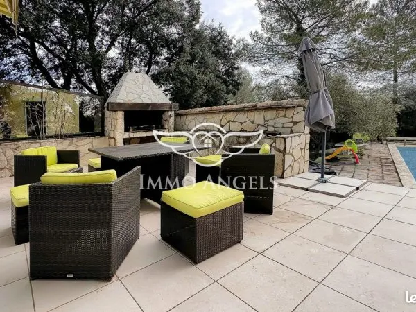 Villa 5 pièces 164 m²