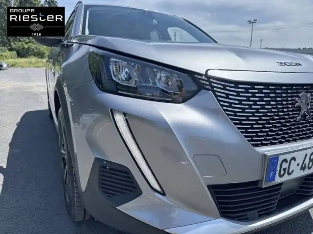 Peugeot 2008 electrique 136 ch — photo 16