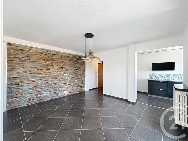 Appartement 5 pièces 84 m²