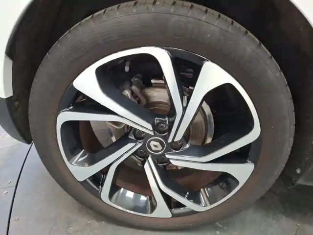 Renault Scenic tce 140 fap — photo 15