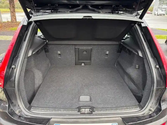 Volvo Xc40 d3 adblue 150 ch geartronic 8 — photo 4