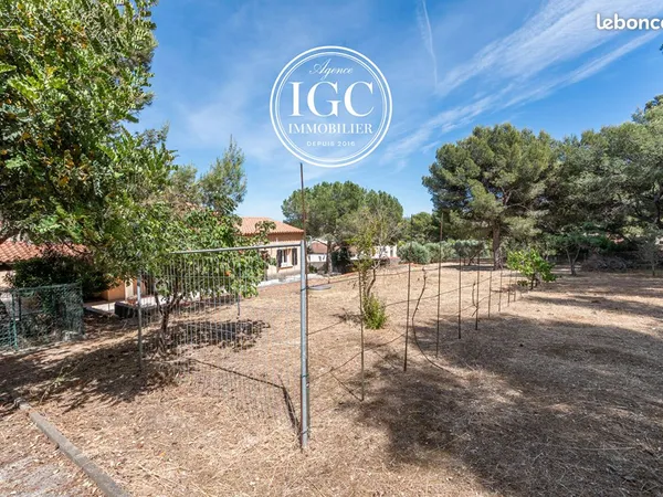 Terrain 700 m² CHATEAUNEUF LES MARTIGUES