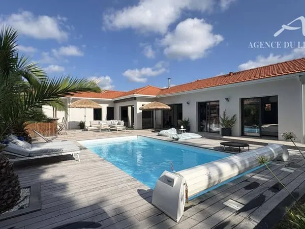 Maison de plain-pied 7 pièces 193 m²