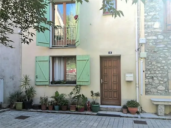 A vendre une maison de village sans travaux