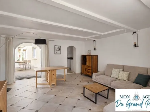 Appartement 4 pieces - 93m2 + cour privative et cave