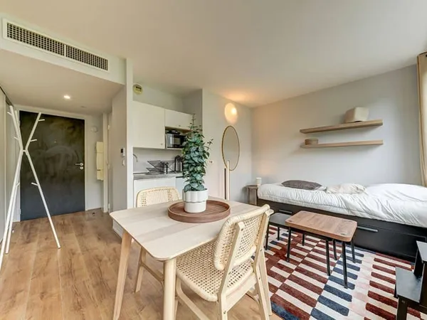Studio 1 pièce 24 m²