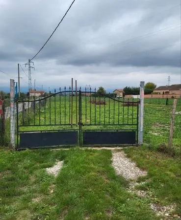 Terrain de 738 m2