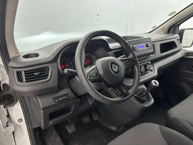 Renault Trafic fgn l1h1 2800 kg blue dci 110 — photo 19