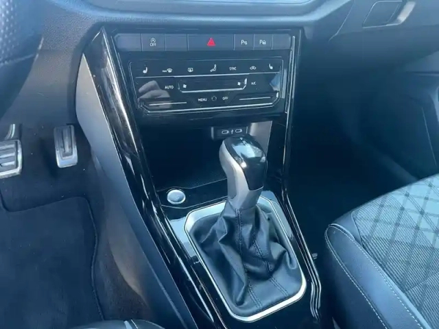 Volkswagen T-Roc 1.5 tsi evo 150 start/stop dsg7 — photo 42