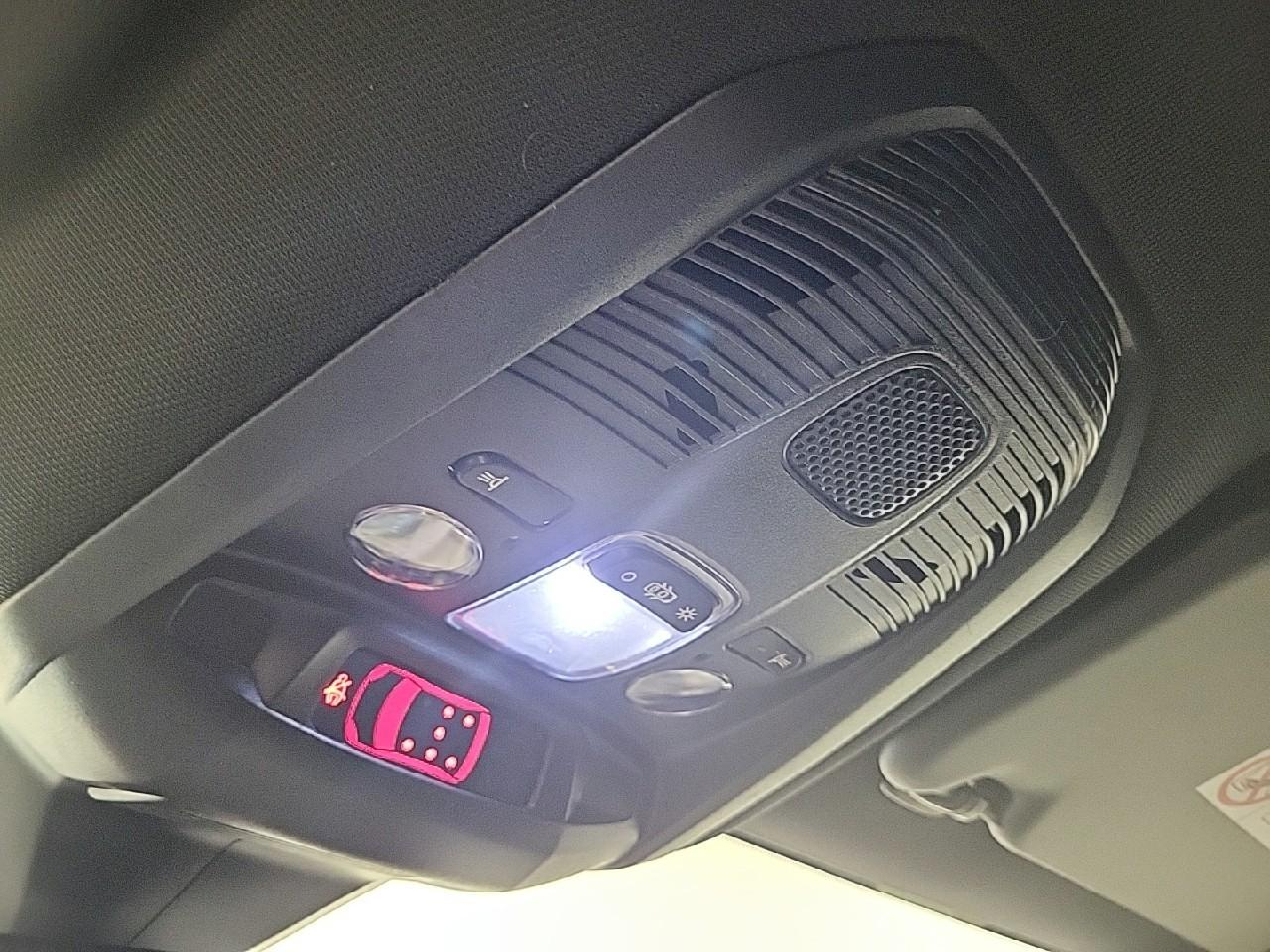 Peugeot 5008 bluehdi 130ch s&s eat8 allure pack — photo 24
