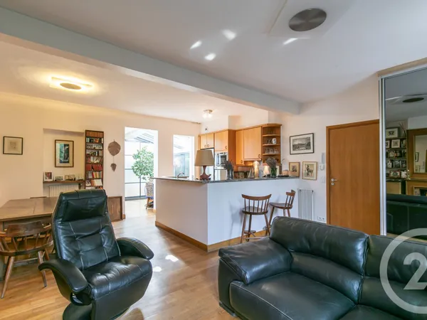 Maison 9 pièces 220 m²