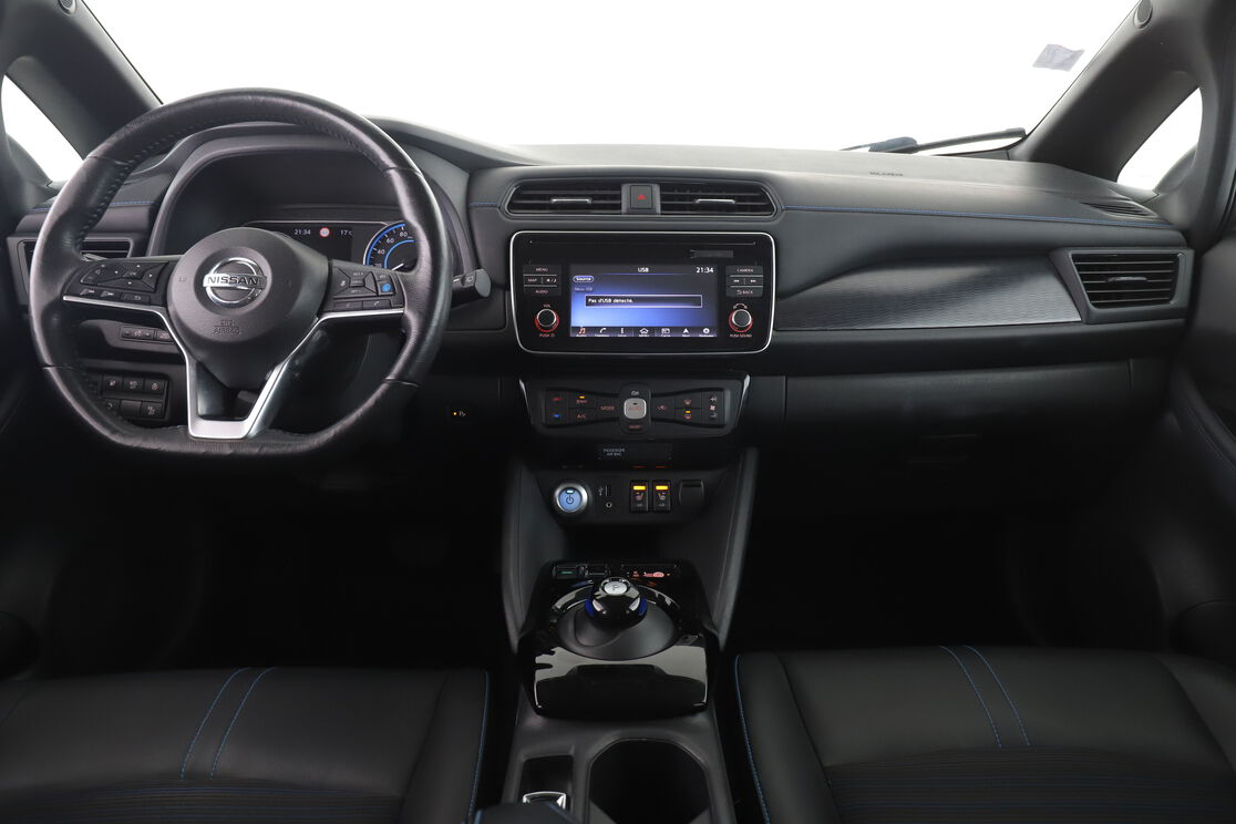 Nissan LEAF 40 kWh N-Connecta — photo 11