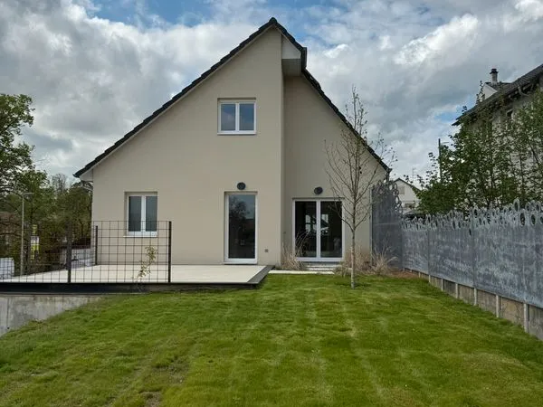 Maison 179m² rénovée 2024, 5 min de Bâle