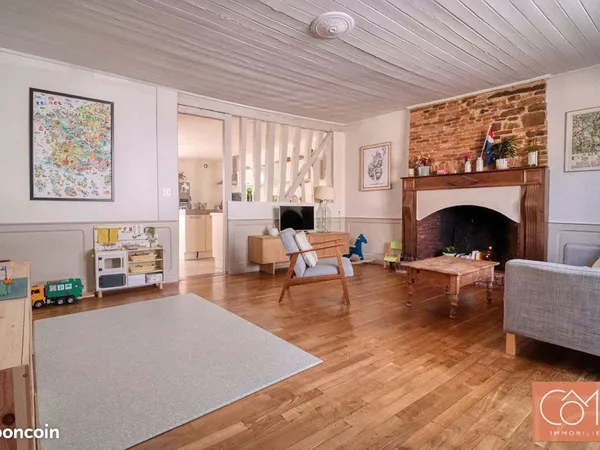 Maison 7 pièces 167 m²