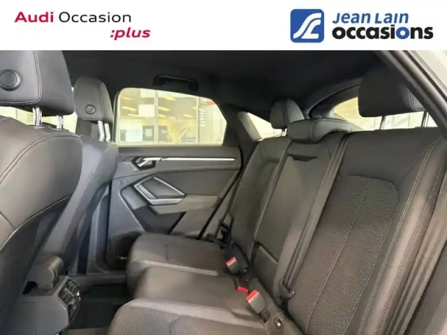 Audi Q3 sportback 35 tfsi 150 ch — photo 17