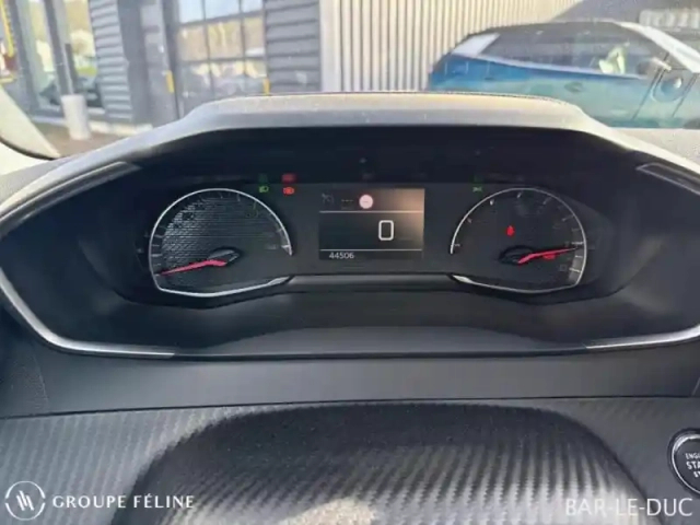 Peugeot 208 1.2 puretech 100ch s&amp;s active — photo 12