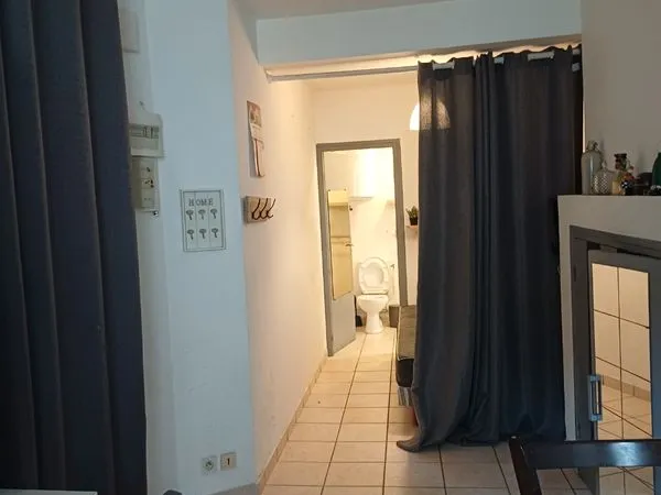 Studio rdc centre ville 3 rue transparots