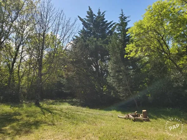 Terrain 1006 m²