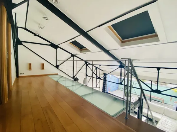Loft 4 pièces 109 m²