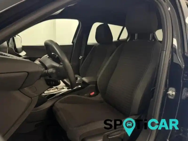 Peugeot 2008 e- 136ch style — photo 8