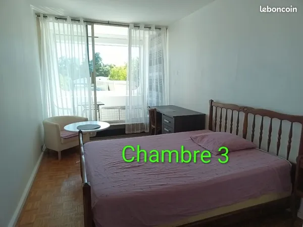 Chambre en colocation féminine