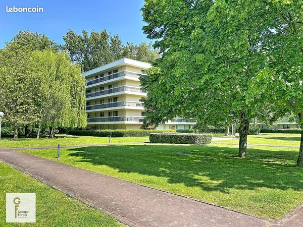 Parking/box 15 m² Croix