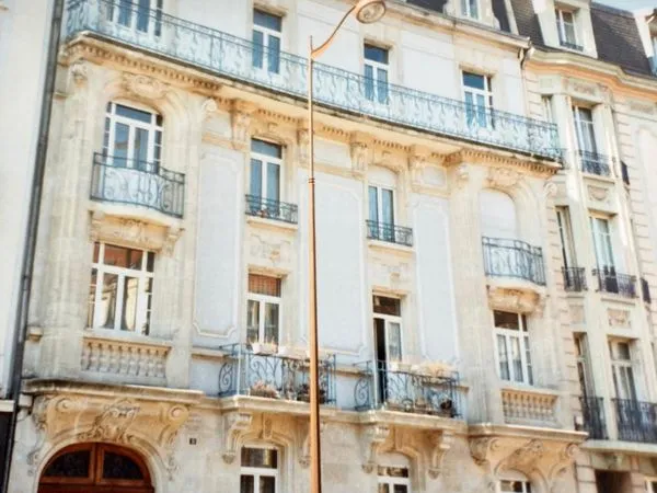 À LOUER - F6 DE 133 m² - METZ, QUARTIER IMPÉRIAL