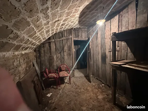Cave 9 m2 - 14 Rue Saint Ferdinand - Paris 17ème - Métro Argentine ou Maillot