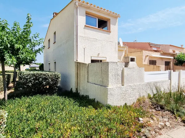 Maison 5 pièces de 143 m2 Saint-Pierre-la-Mer 11560