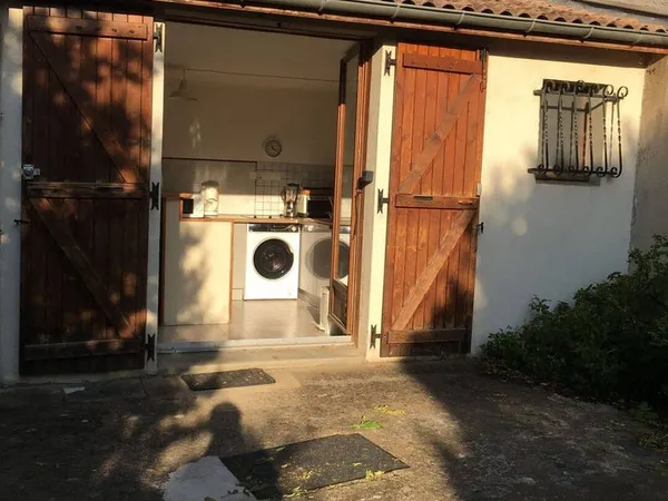 Studio 1 pièce 27 m²